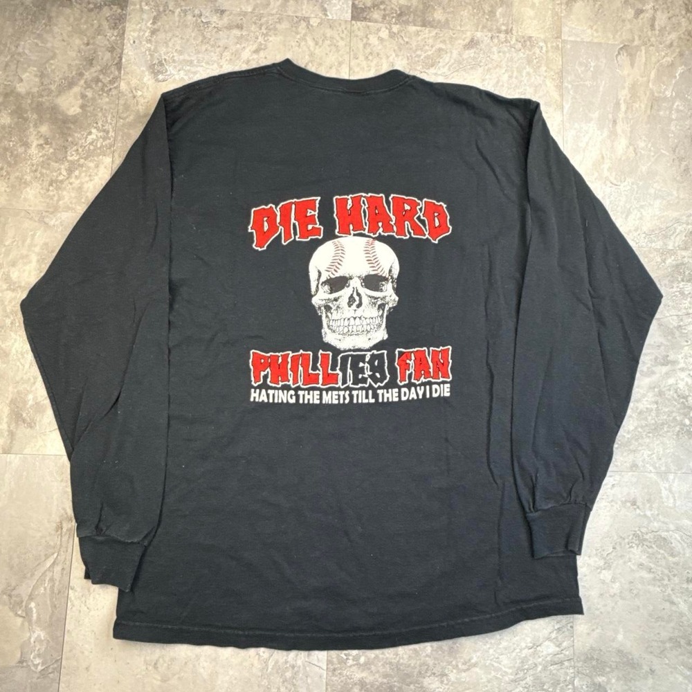 Vintage funny Die Hard Phillies Fan graphic black long sleeve shirt size xl